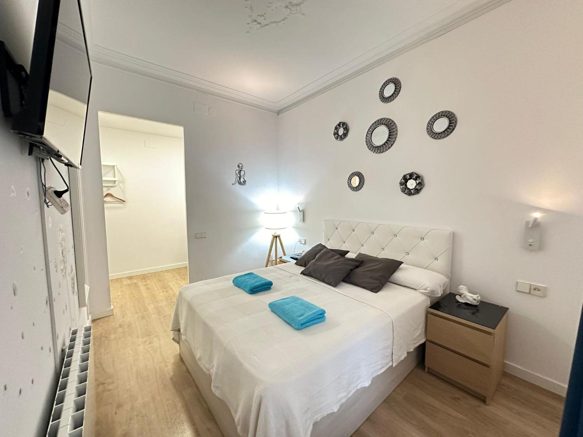 Alojamiento En Roger De Flor Barcelona Ngoại thất bức ảnh